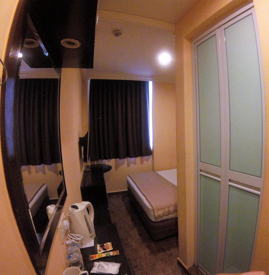 Hotel K Hotel 2*